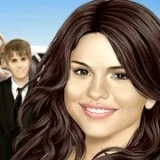 SELENA TRUE MAKE UP